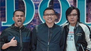 img-title Meresahkan, Posisi Tangan Ari Lasso Saat Foto bareng Anang Disorot