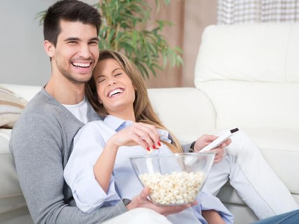 Zodiak: Leo Ekstra Sensitif, Scorpio Ajak Suami Nonton Film Romantis