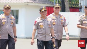 Jokowi Resmi Berhentikan Kapolri Tito Karnavian