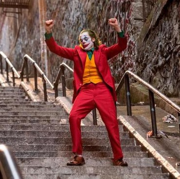 Todd Phillip Unggah Foto Joaquin Phoenix, 'Joker 2' Siap Digarap