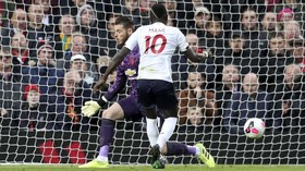 Liverpool vs MU Sama-sama Sering Diuntungkan VAR