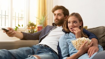 Leo: Ajak suami nonton film berdua