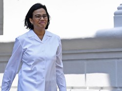 Senyum Sri Mulyani Saat Ditanya Jadi Target di Kasus Jiwasraya