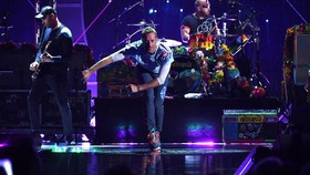 Mencoba Peruntungan Nonton Konser Coldplay Lewat Sistem Lotere Jepang