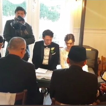Sah, Rina Nose Resmi Menikah dengan Sang Kekasih