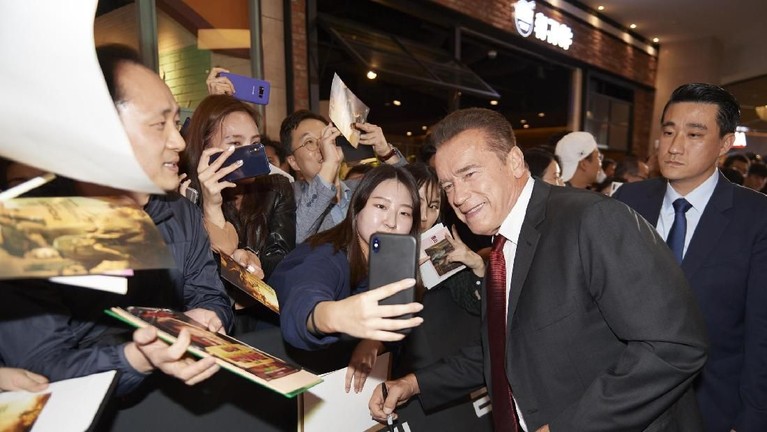 Para bintang film Terminator: Dark Fate hadir di Korea Selatan dalam rangka mempromosikan film tersebut di Asia. 