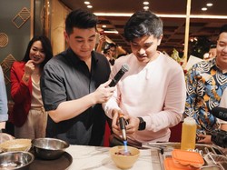 Momen Lucu Chef Arnold Nyuruh Anak Presiden Masak