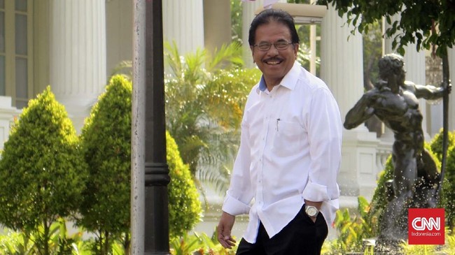 Kementerian ATR/BPN berusaha menyelesaikan kasus Kampung Tua di Batam yang didiami ratusan tahun oleh warga tanpa sertifikat lewat pembagian 3.000 sertifikat.