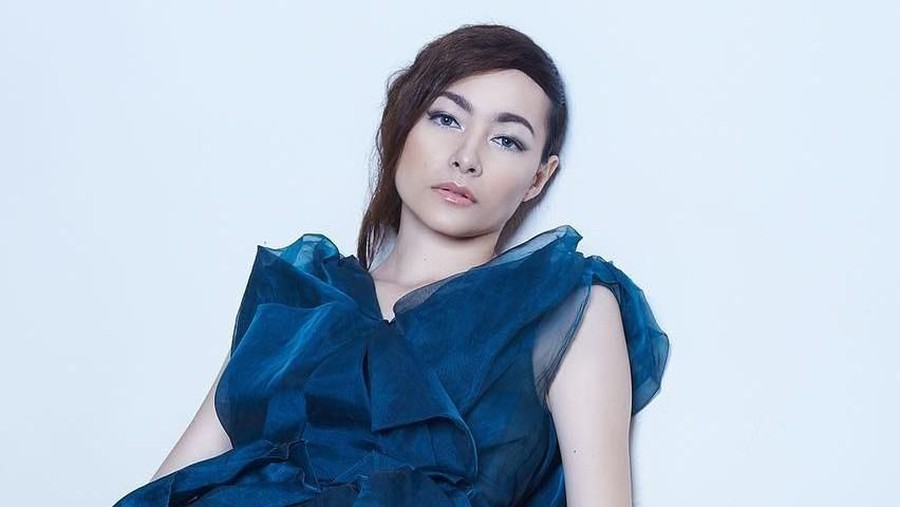 Perjuangan lima selebriti Indonesia dalam memperjuangkan hak asuh anak.
