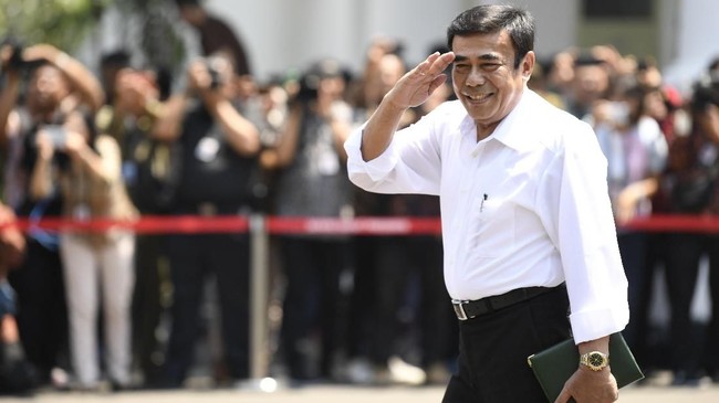 Diangkat menjadi menteri agama oleh Presiden Jokowi, Jenderal Purn. Fachrul Razi merupakan tokoh yang selalu membantu pemenangan Jokowi di Pilpres 2014 dan 2019