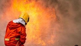 Gudang di Koja Jakarta Utara Terbakar