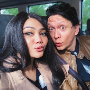 Hari Ini, Rina Nose dan Josscy Menikah di Belanda