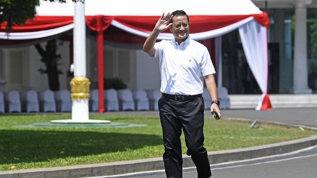 Menteri Sosial Juliari Peter Batubara memiliki kekayaan sekitar Rp51 miliar. Data itu tercatat di LKHPN milik KPK saat masih mencalonkan sebagai caleg 2019.