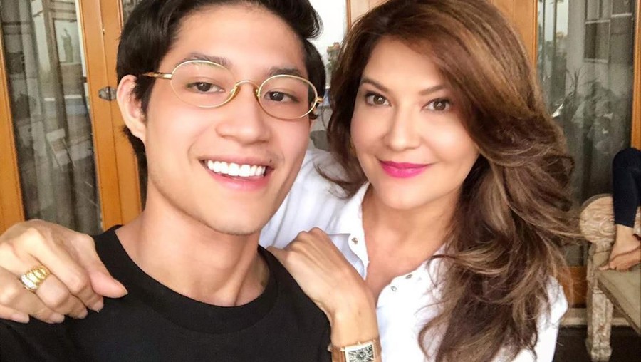 Tamara Blezynski Perjuangan lima selebriti Indonesia dalam memperjuangkan hak asuh anak.