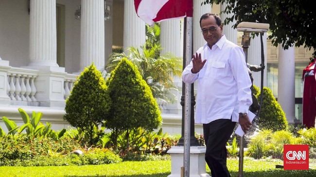 Budi Karya Sumadi kembali ditunjuk Presiden Joko Widodo menduduki jabatan sebagai Menteri Perhubungan dalam Kabinet Kerja Indonesia Maju.