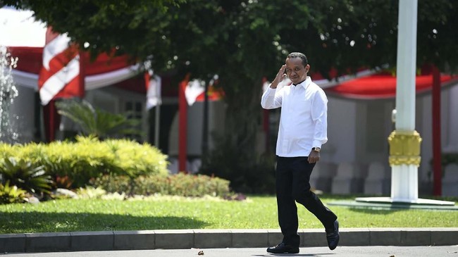 Kepala BKPM Bahlil Lahadalia menyebut kehadiran Omnibus Law Cipta Kerja tidak menjamin penghapusan pungli, namun memperkecil ruang pungli.