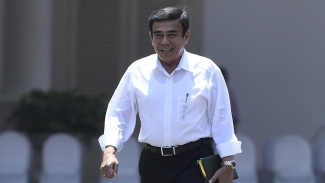 Menag Fachrul Razi mengirim tim untuk mendalami pembubaran upacara keagamaan Piodalan oleh warga di Yogyakarta, Selasa (12/11).