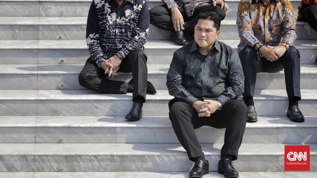 Erick Thohir Pecat Dirut Garuda Karena Selundupkan Harley Menteri BUMN Erick Thohir memberhentikan Dirut PT Garuda Indonesia I Gusti Ngurah Ashkara Danadiputra karena menyelundupkan komponen Harley-Davidson.