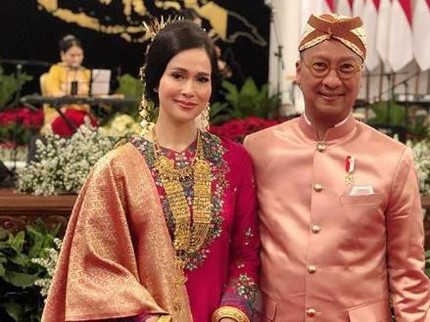 7 Potret Pesona Istri Cantik Para Menteri Kabinet Indonesia Maju