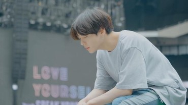 img-title Digosipkan Pacaran dengan Jungkook BTS, Wanita Ini Stres Berat