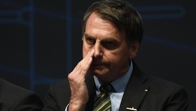 Presiden Brasil Positif Corona hingga Bubonic Gemparkan China
