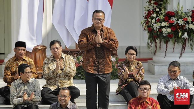 Istana Belum Bisa Komentar soal OTT Menteri Edhy Prabowo Pihak Istana baru bisa memberikan tanggapan setelah status hukum Menteri Kelautan dan Perikanan Edhy Prabowo di KPK sudah jelas.