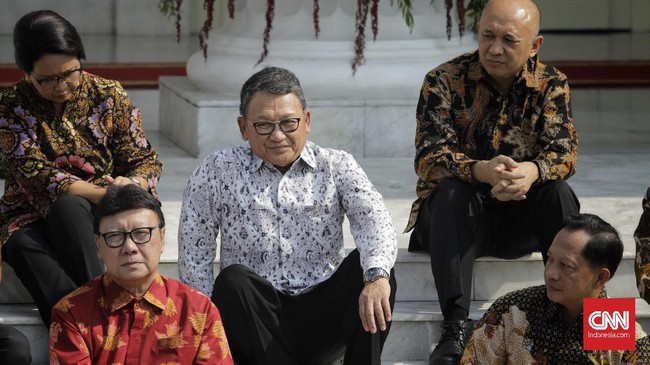 Kementerian ESDM mengungkapkan realisasi bauran energi baru terbarukan (EBT) terhadap energi primer tak memenuhi target pada 2023.
