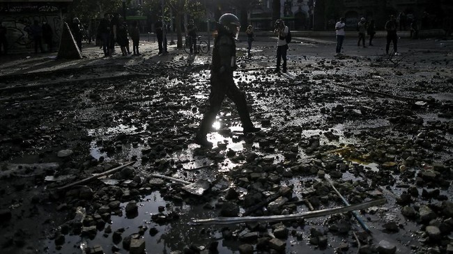 FOTO: Unjuk Rasa Bikin Chile Membara