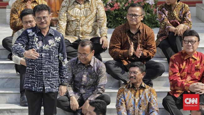 Menteri Pertanian Syahrul Yasin Limpo menargetkan satu data terkait produksi, luas panen, dan komoditas pertanian rampung dalam 100 hari kerjanya.