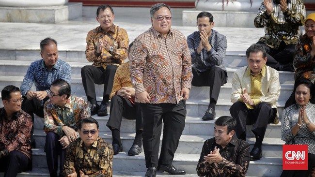 Konsorsium Covid-19 di bawah kementerian riset tengah mengkaji alat deteksi, obat, hingga vaksin corona, di antaranya dengan meneliti manfaat tanaman herbal.