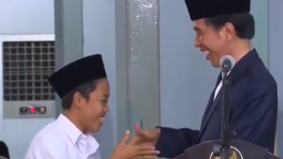 Santri yang pernah beri ramalan kocak soal Prabowo menjadi menteri