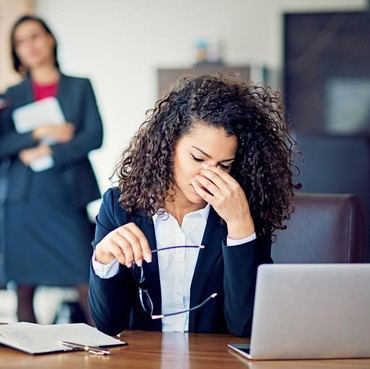 4 Zodiak Ini Punya Musuh Paling Banyak di Kantor