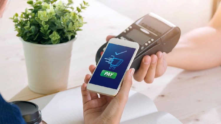 Bunda punya dompet digital? Simak cara mengelolanya biar irit dan enggak boros.