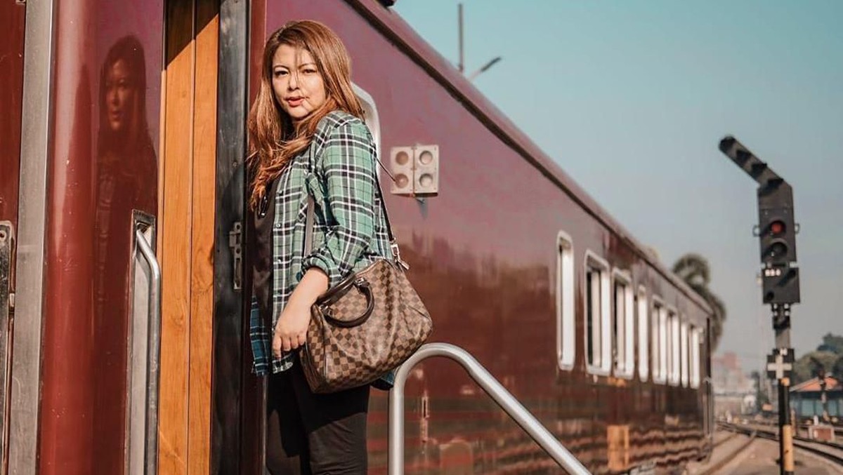 Tujuh potret cantik istri Anji eks Drive&comma; Wina Natalia&comma; yang curi perhatian usai ucapan selamatnya untuk mantan suaminya&comma; Wishnutama&period;