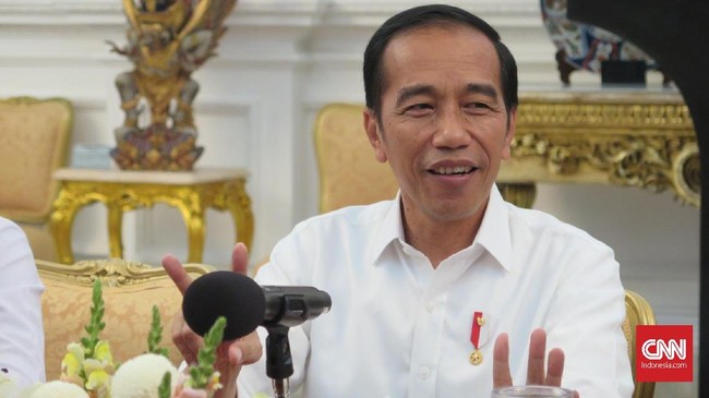 Jokowi mengaku tak mempersoalkan cara berpakaian yang menjadi pilihan individu, namun dia meminta publik maklum jika ada instansi yang membuat aturan berbusana.