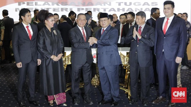Mantan Menhan Ryamizard Ryacudu meminta Prabowo Subianto melanjutkan program kerja yang telah dirintis sejak 2014, termasuk program bela negara.