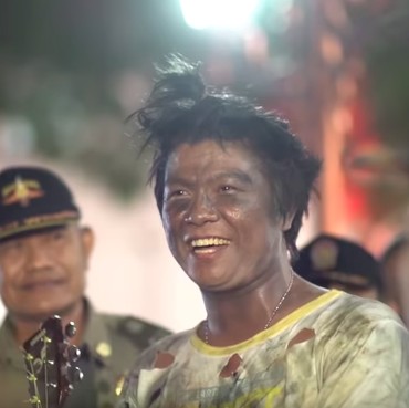 Andika 'Babang Tamvan' Ditangkap Satpol PP, Netizen: Totalitas Mantap