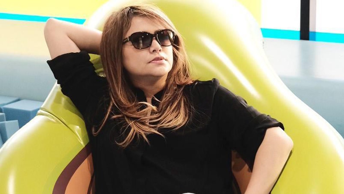 Tujuh potret cantik istri Anji eks Drive&comma; Wina Natalia&comma; yang curi perhatian usai ucapan selamatnya untuk mantan suaminya&comma; Wishnutama&period;