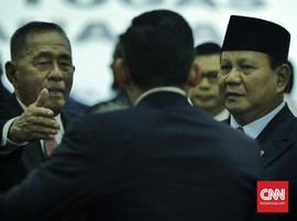 Salat Jumat di Kemenhan, Prabowo Diteriaki 'Presiden'