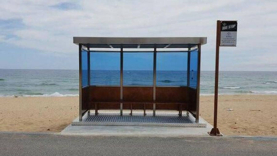 1. Halte Bus di Junmunjin Beberapa lokasi syuting BTS yang dijadikan tempat wisata