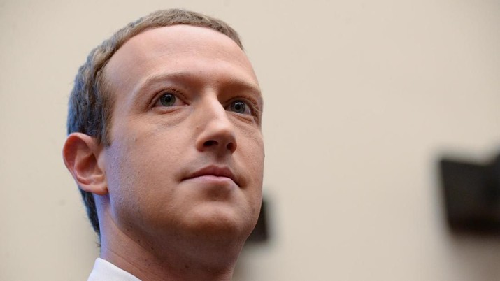 Facebook Chairman and CEO Mark Zuckerberg testifies at a House Financial Services Committee hearing in Washington, U.S., October 23, 2019. REUTERS/Erin Scott TPX IMAGES OF THE DAY