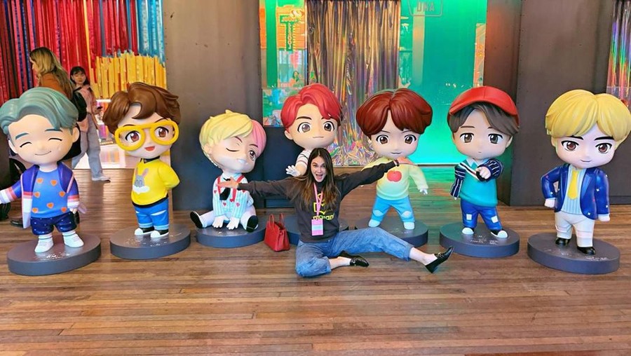Sering Galauin Mantan, BTS Jadi Penyelamat Luna Maya