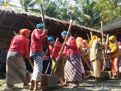 Kisah Gadis Kampung Adat di Ciamis yang Hidup Penuh dengan Larangan