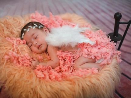 20 Inspirasi Nama Bayi Perempuan Bermakna Populer