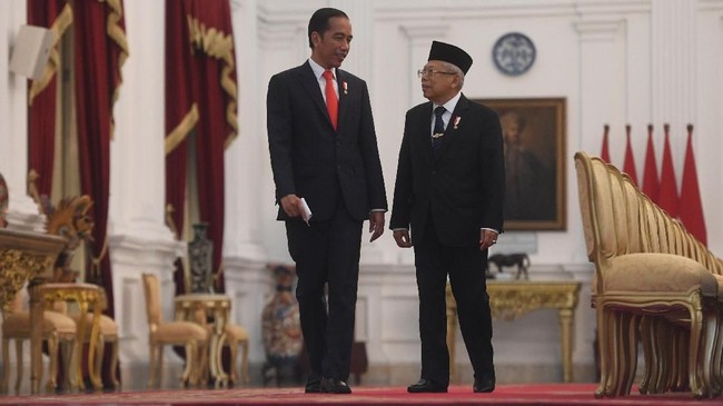 Presiden Jokowi mendepak empat menteri ekonomi, yaitu Agus Suparmanto, Edhy Prabowo, Wishnutama, dan Juliari Batubara.