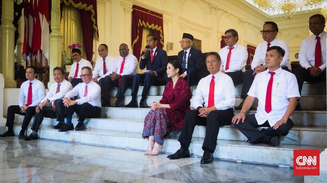 Jokowi menjelaskan Wempi Wetipo akan membantu Kementerian PUPR menjadi wakil menteri untuk mengawasi proyek infrastruktur, terutama di wilayah Indonesia Timur.