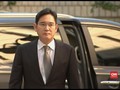 VIDEO: Wakil Presiden Samsung Jalani Sidang Kasus Korupsi
