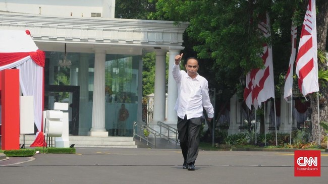 Kediaman Budi Arie yang berada di Pancoran, Jaksel, didatangi sejumlah wartawan setelah Ketum Projo itu dikabarkan akan dilantik jadi Menkominfo hari ini.