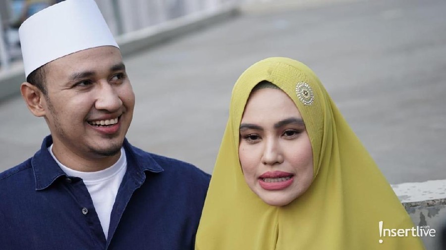 Bayi Kartika Putri dilarikan ke rumah sakit akibat penyait kuning.