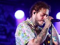 Ingin Gapai Penggemar, Post Malone Jatuh dari Panggung
